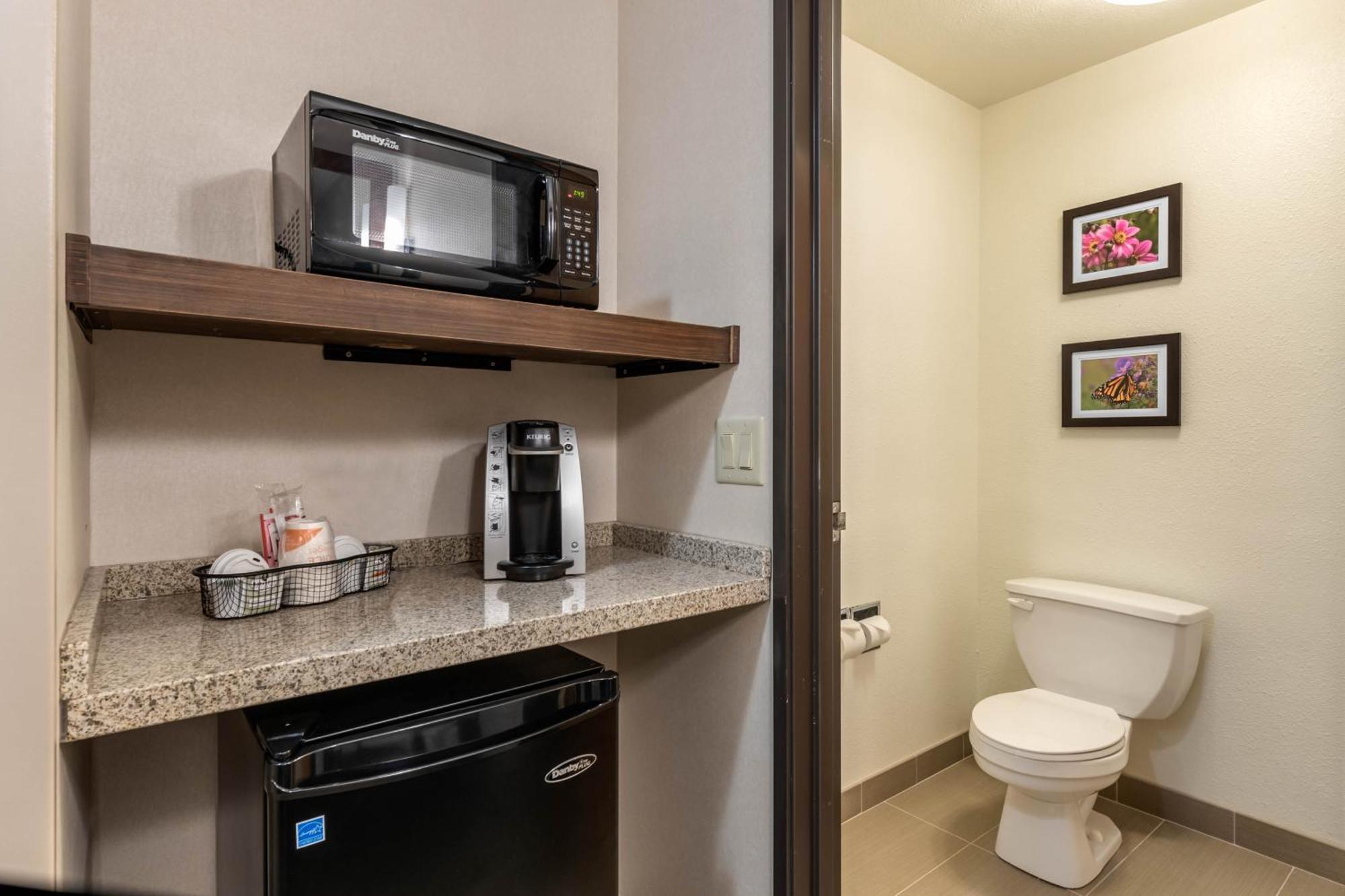 Comfort Inn & Suites Near Route 66 Lincoln Quarto foto